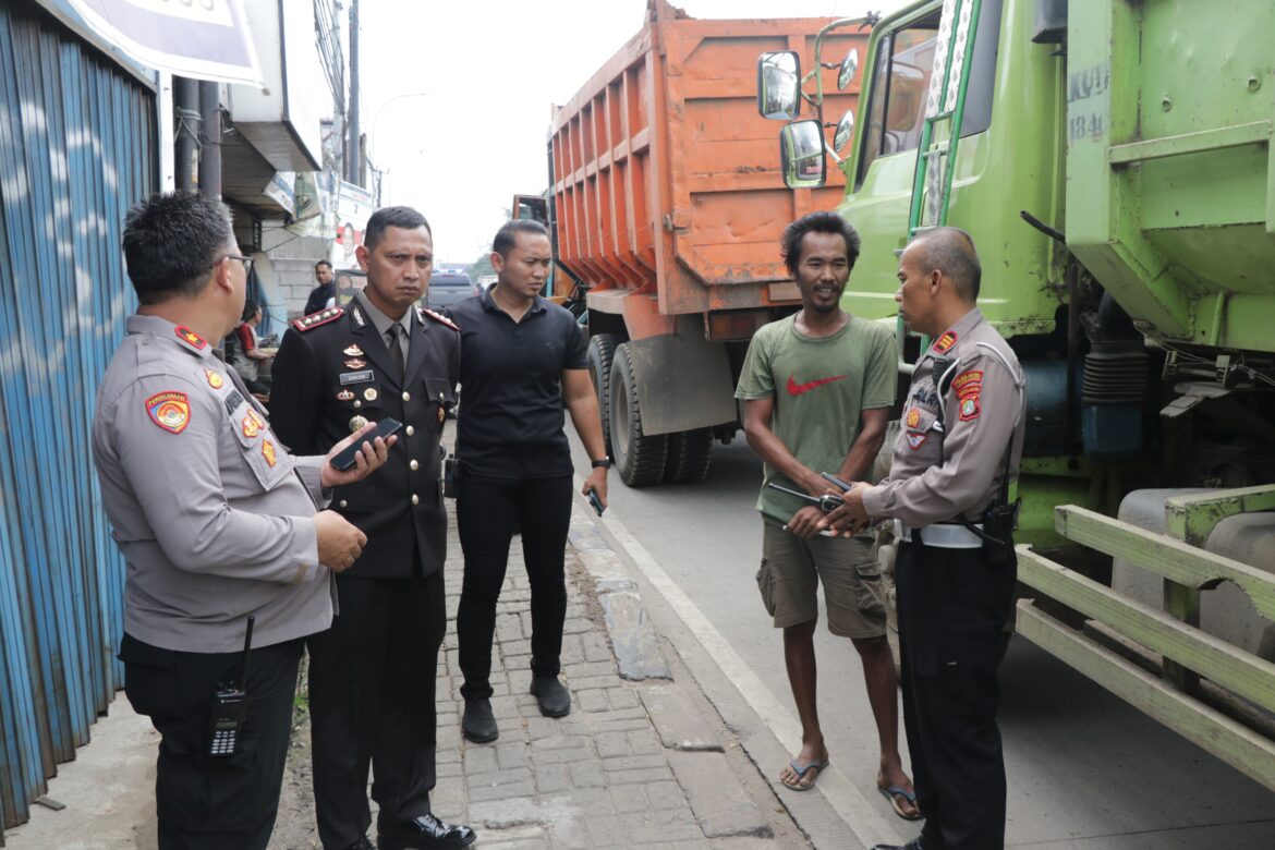 Tim Gabungan Dirikan 8 Pos Pantau, Awasi Jam Operasional Truk Tanah di Tangerang