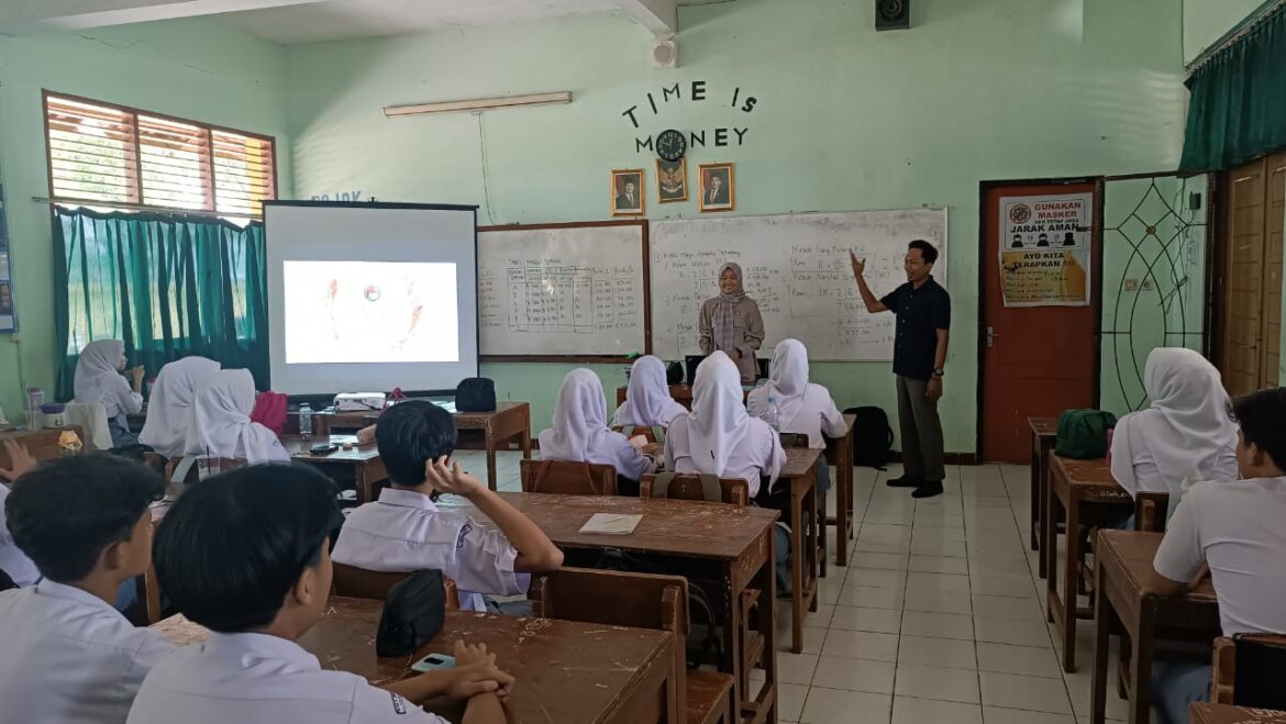 Penyuluhan Narkoba, Sat Res Narkoba Polres Ciamis Ajak Siswa Berani Katakan Tidak Pada Narkoba