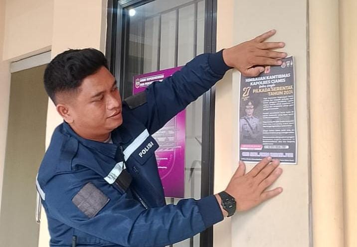 Wujudkan Pilkada Harmonis, Polsek Cikoneng Sampaikan Himbauan Kamtibmas Kapolres Ciamis ke Warga