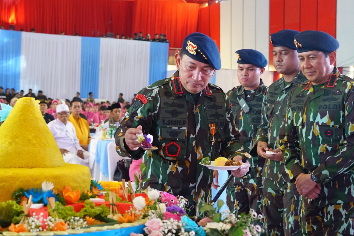 HUT ke-79 Brimob: Kapolri Kenang Pujian Atraksi Pasukan yang Dihadiri Presiden Ke-7 Jokowi dan Presiden Ke-8 Prabowo