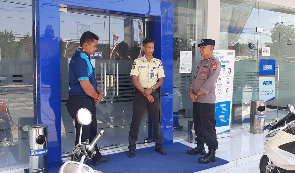Polsek Banjarsari Berikan Binluh Satpam Perbankan Antisipasi Gangguan Kamtibmas