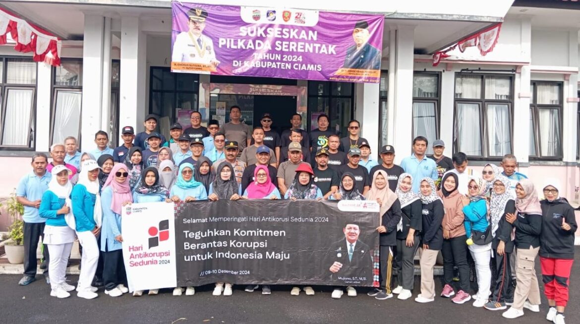 Polsek Lakbok Polres Ciamis Ikuti Senam Berani Jujur Peringatan Hakordia 2024 di Lakbok