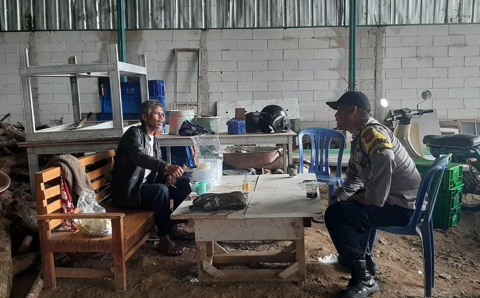 Cooling System, Polsek Cikoneng Polres Ciamis Patroli Kamtibmas Bahaya TPPO ke Warga Lengonsari