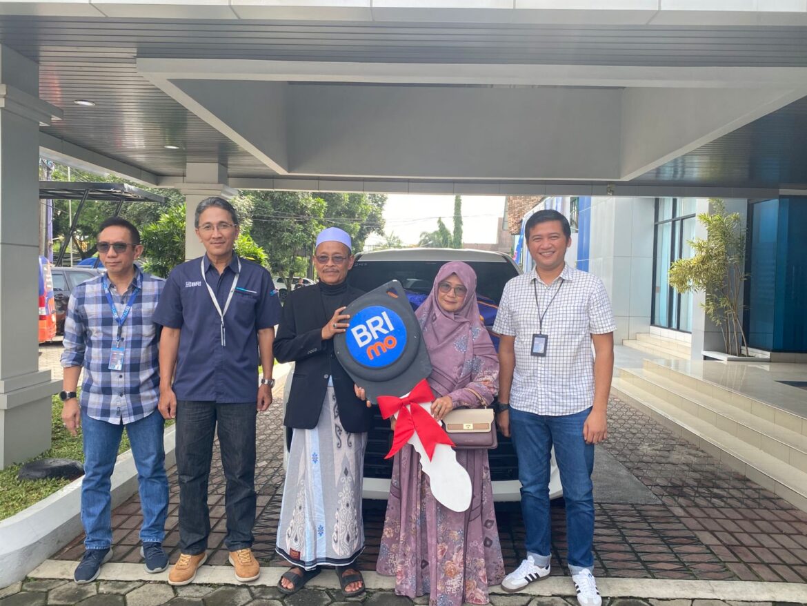 Impian Jadi Kenyataan:Warga Desa Nasol Raih Hadiah Utama Toyota Avanza Dari BRI Cabang Ciamis