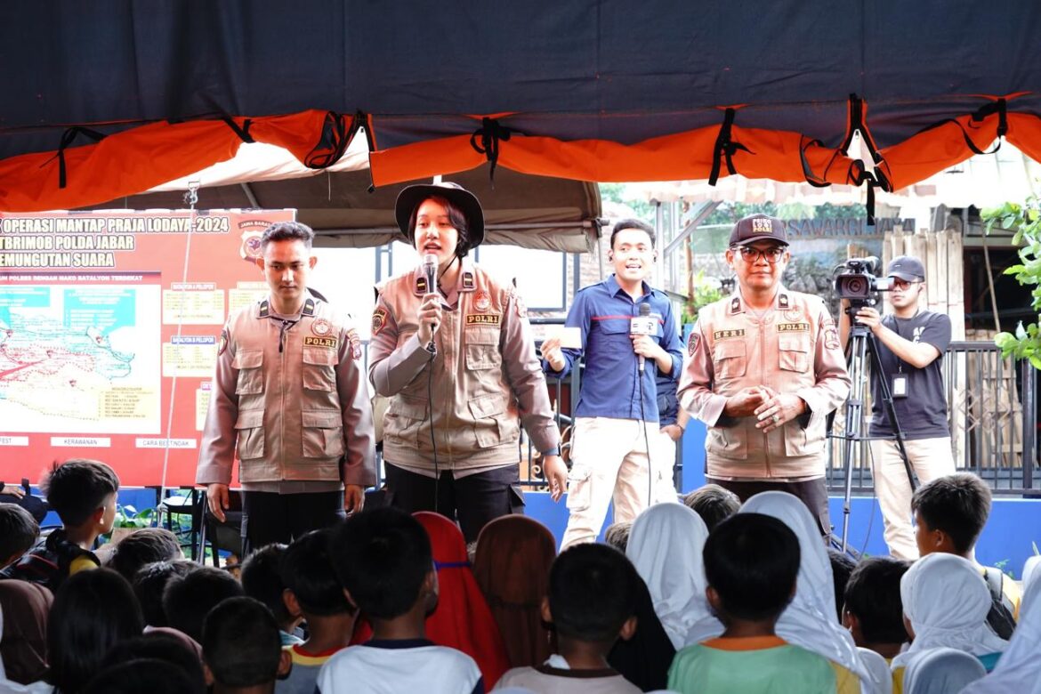 Tim Trauma Healing As SDM Polri bekerja sama dengan Tim Psikologi Polda Jabar: lakukan Trauma Healing untuk Anak-Anak Terdampak Bencana Tanah Longsor