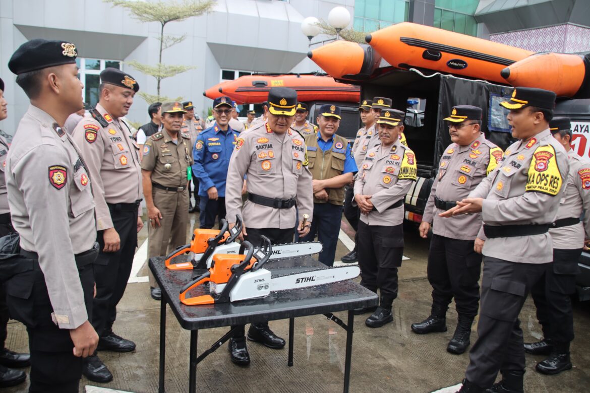 Hadapi Cuaca Ekstrem, Kapolresta Tangerang Pimpin Apel Kesiapsiagaan Penanggulangan Bencana Alam