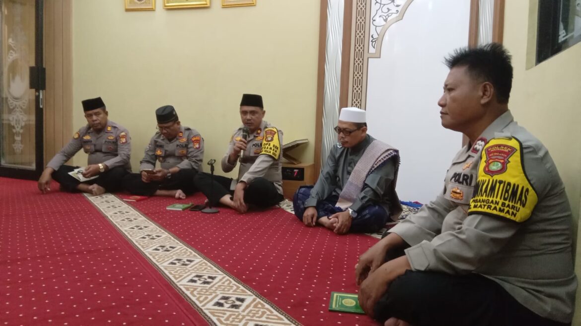 Kapolsek Matraman Gelar Pengajian Bersama Remaja dan Anak Binaan yang Pernah Terlibat Tawuran
