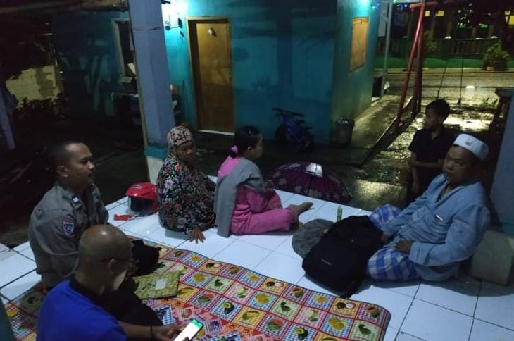 Berikan Rasa Nyaman, Polsek Cimaragas Patroli Biru Antisipasi Gangguan Kamtibmas Saat Malam