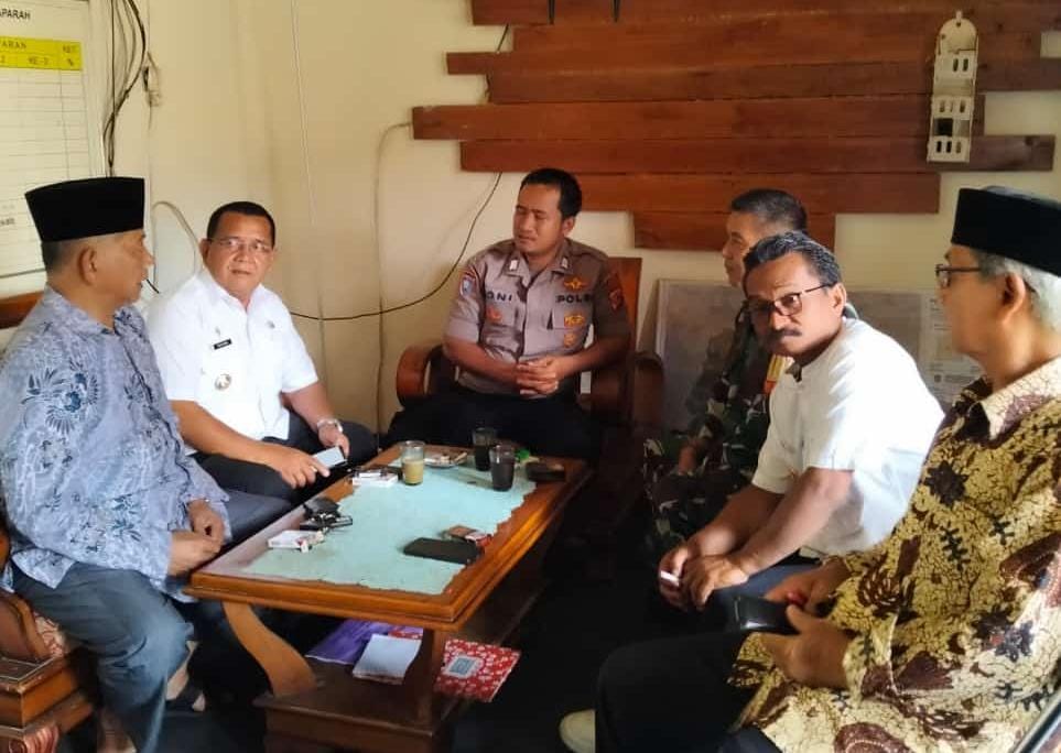 Perkuat Sinergitas, Polsek Panjalu Polres Ciamis Koorkom ke Tokoh Agama di Desa Maparah