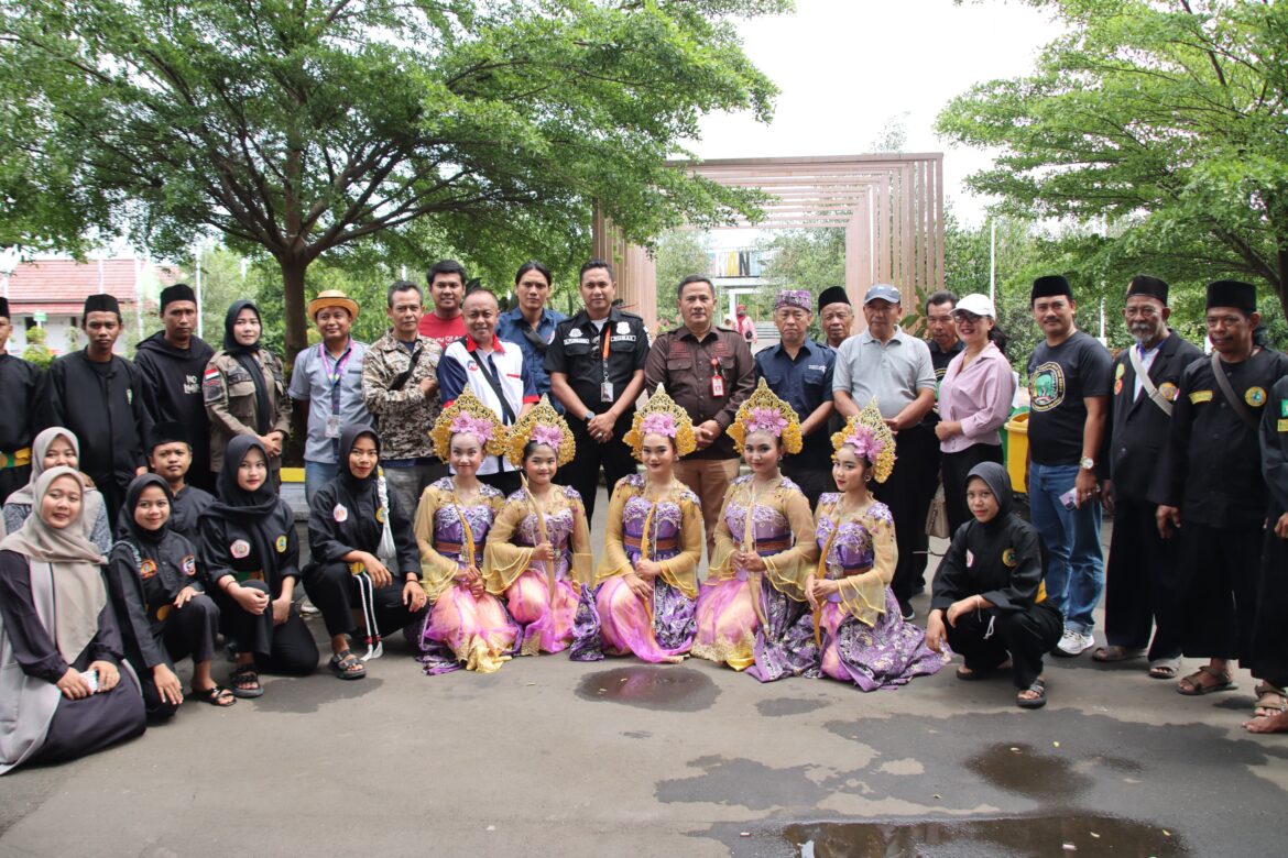 Kasi Humas Polresta Tangerang Hadiri Pembukaan Taman Mangrove Festival 2024