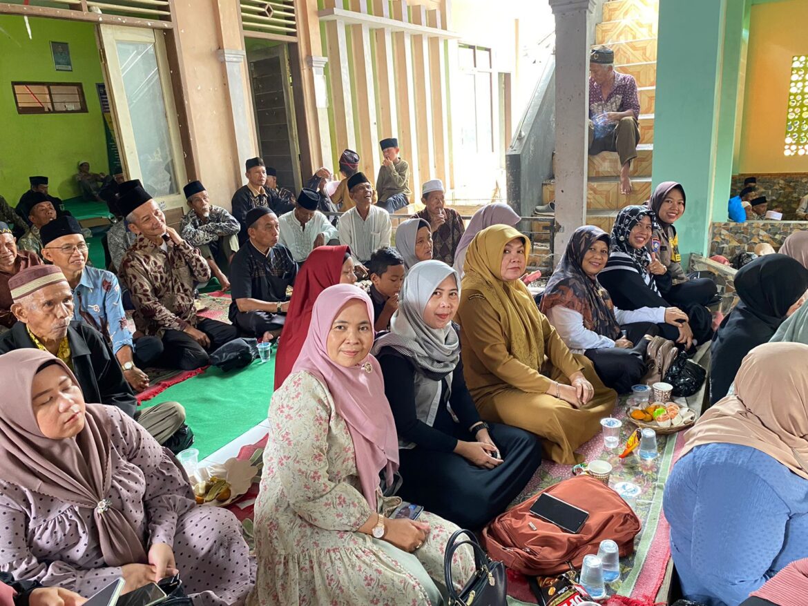Hadiri Pengajian Bulanan, Polsek Ciamis Polres Ciamis Sampaikan Situasi Kamtibmas Jelang Nataru