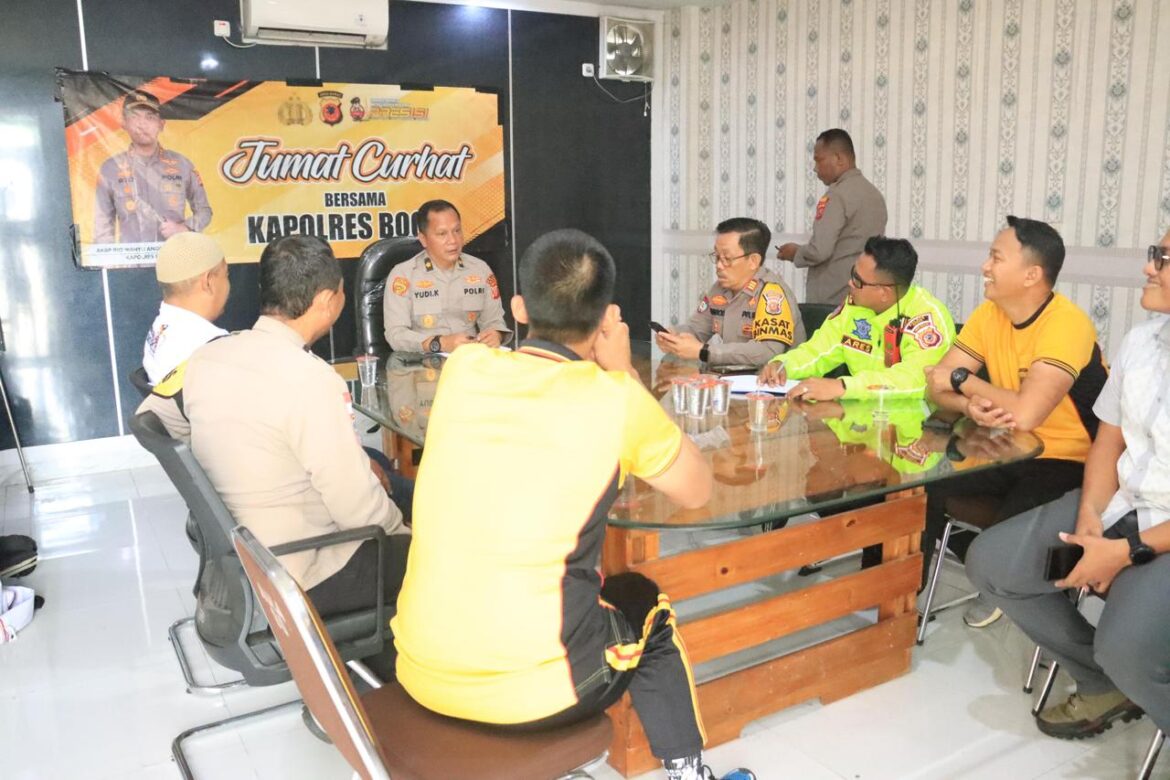 Polres Bogor Gelar Jumat Curhat Warga Sampaikan Keluh Kesah Masyarakat Terkait Kenakalan Remaja Serta Lalu Lintas yang Terhambat