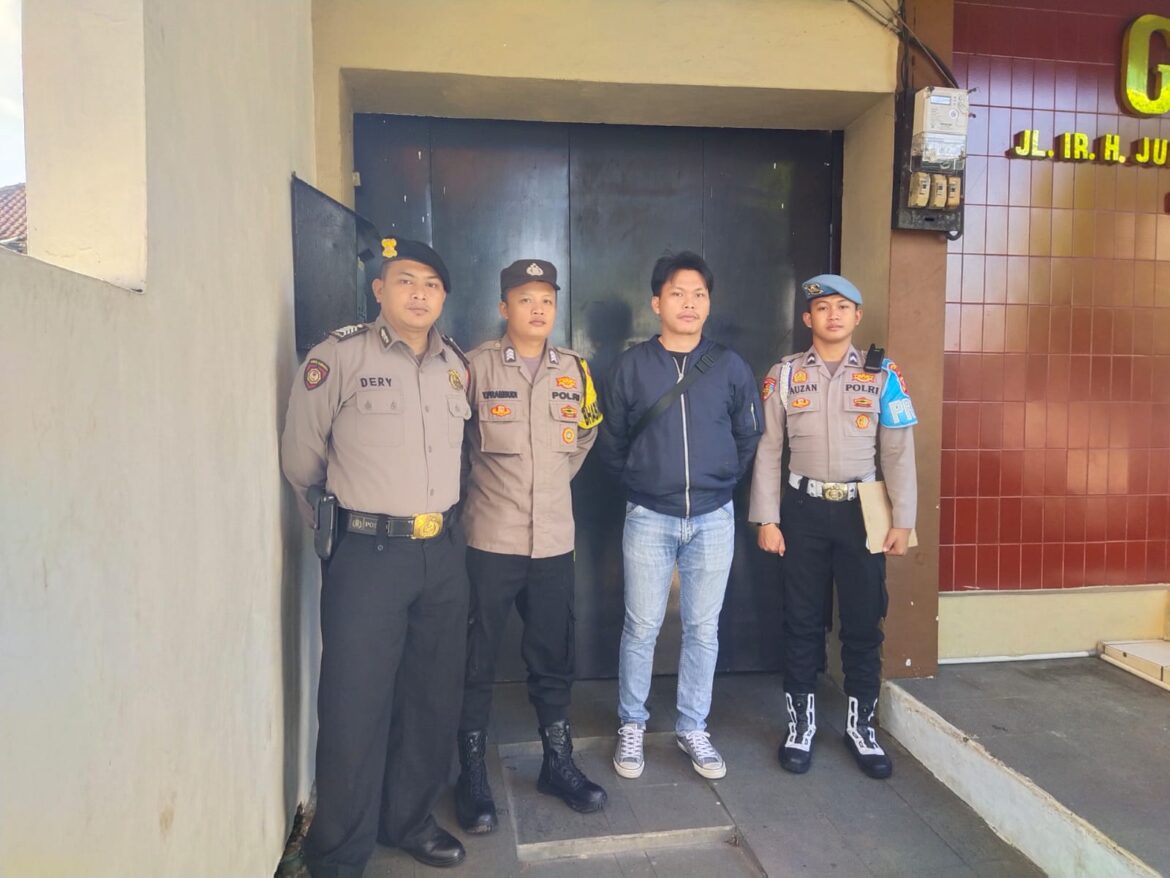 Polsek Ciamis Amankan Ibadah Rutin Umat Kristiani di Gereja Kristen Indonesia untuk Ciptakan Rasa Aman