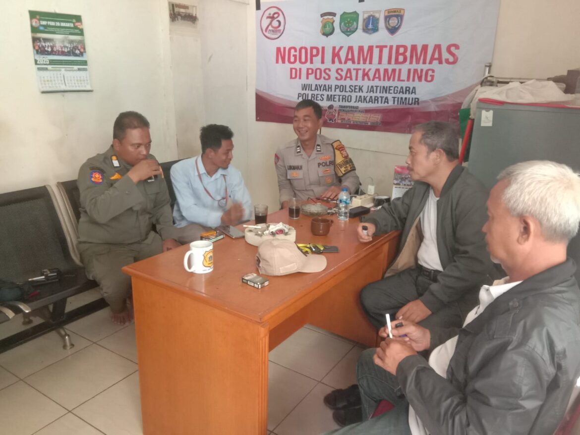 Ngopi Kamtibmas Sinergi Polisi dan Warga Cipinang Besar Selatan untuk Keamanan Lingkungan