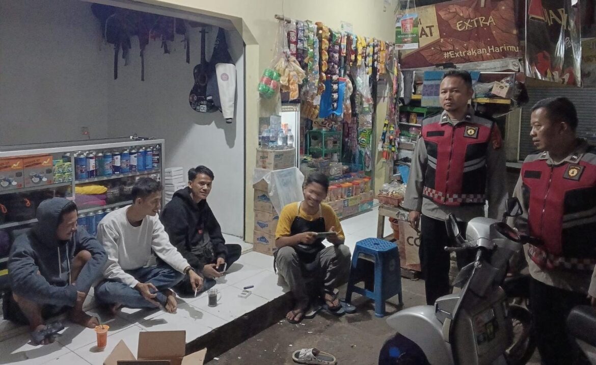 Berikan Rasa Nyaman, Polsek Rajadesa Polres Ciamis Intens Patroli KRYD ke Pemukiman Warga