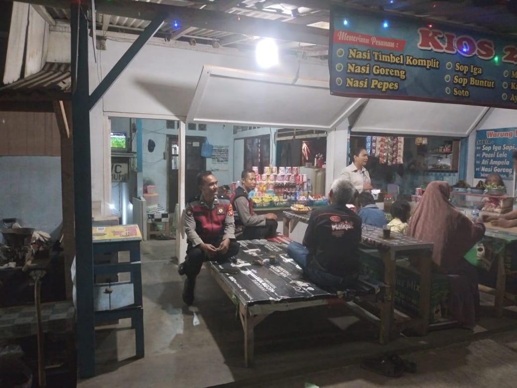 Antisipasi Bentrok Dua Ormas, Polsek Cijeungjing Polres Ciamis Patroli Biru di Malam Hari