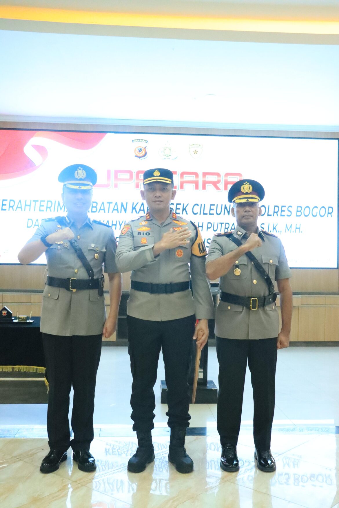 Kapolres Bogor Pimpin Upacara Sertijab Kapolsek Cileungsi