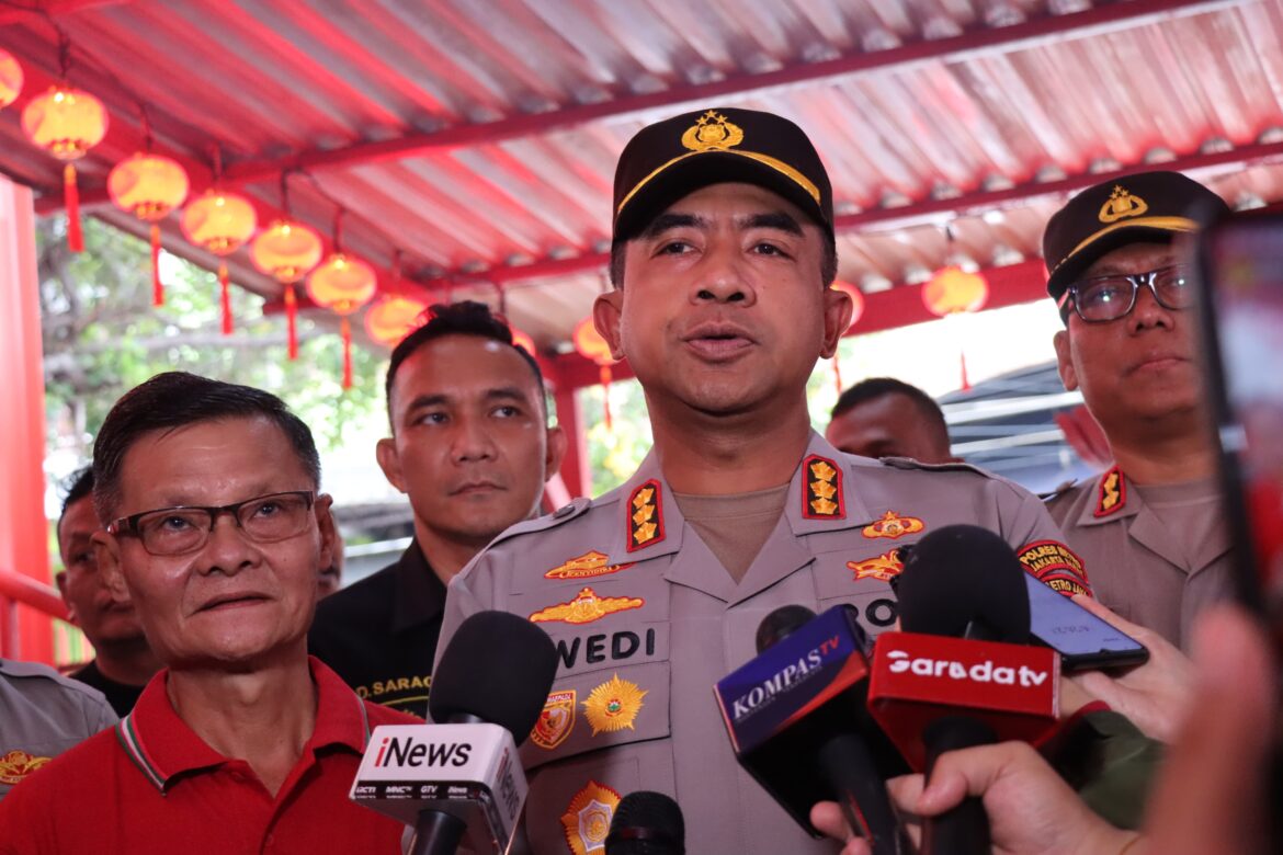 Jelang Imlek 2025, Polres Metro Jakbar Amankan 47 Vihara dengan Terjunkan 289 Personel