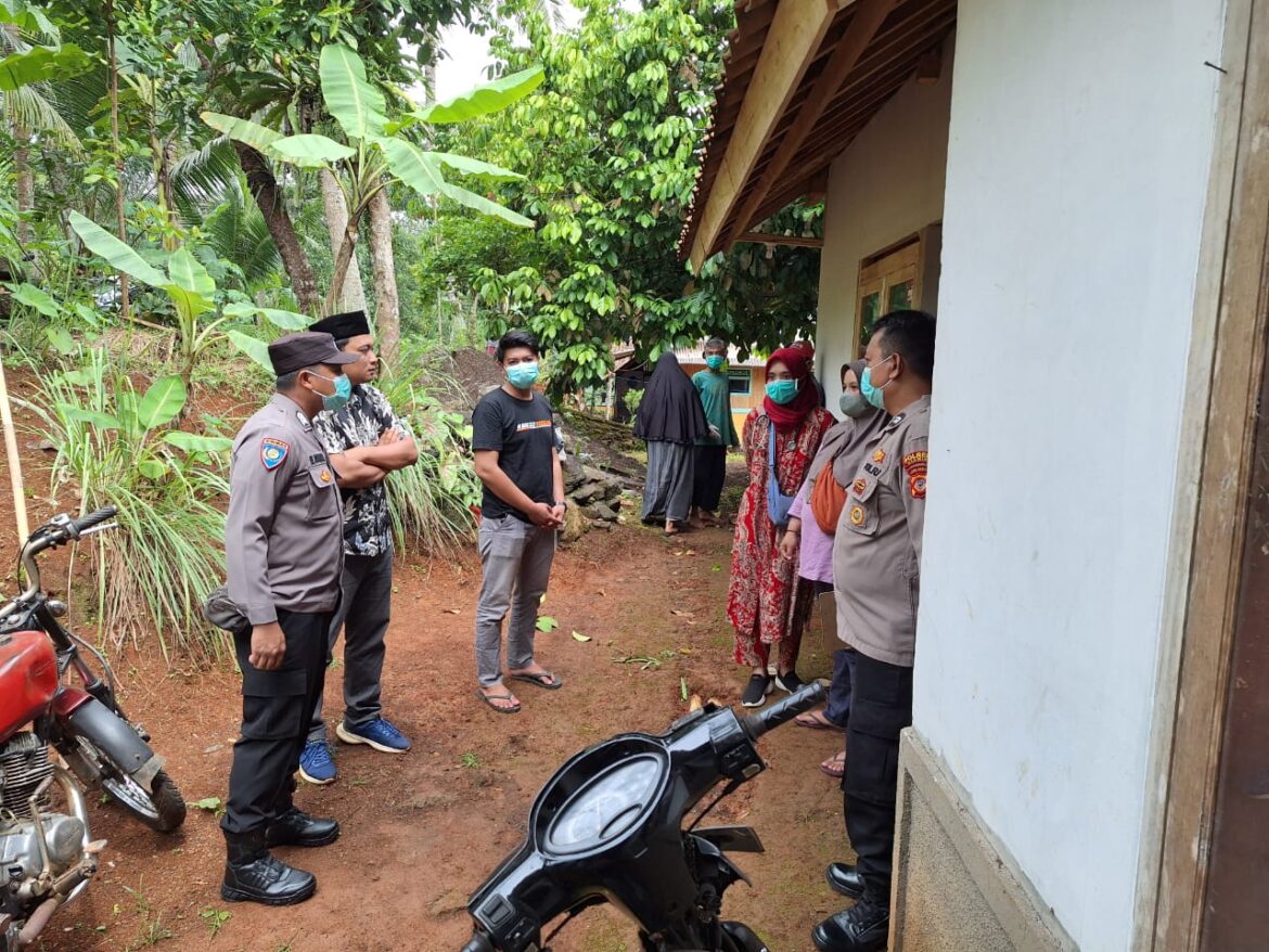 Polsek Sukadana Mendatangi TKP Penemuan Mayat Warga yang Diduga Hilang
