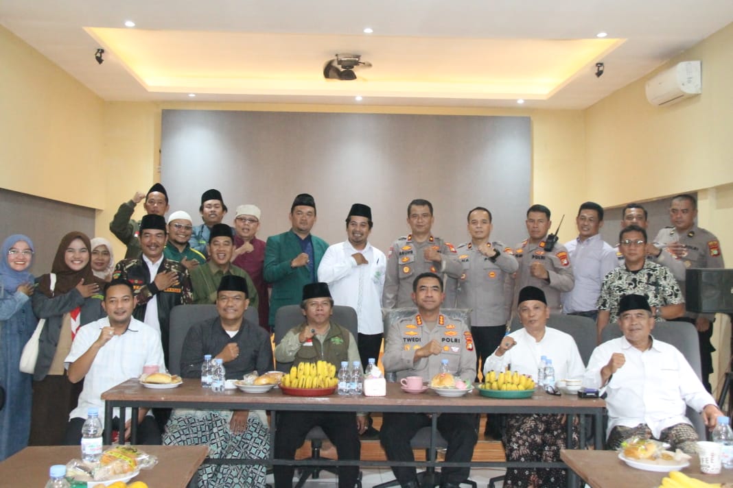 Kapolres Metro Jakbar Silaturahmi ke PCNU: Pererat Sinergi Jaga Kamtibmas