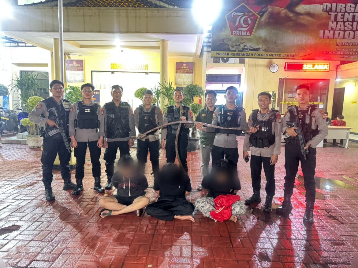 Konvoi Remaja Di Kembangan, Polres Jakbar Amankan 3 Remaja berikut Sajam dan Miras