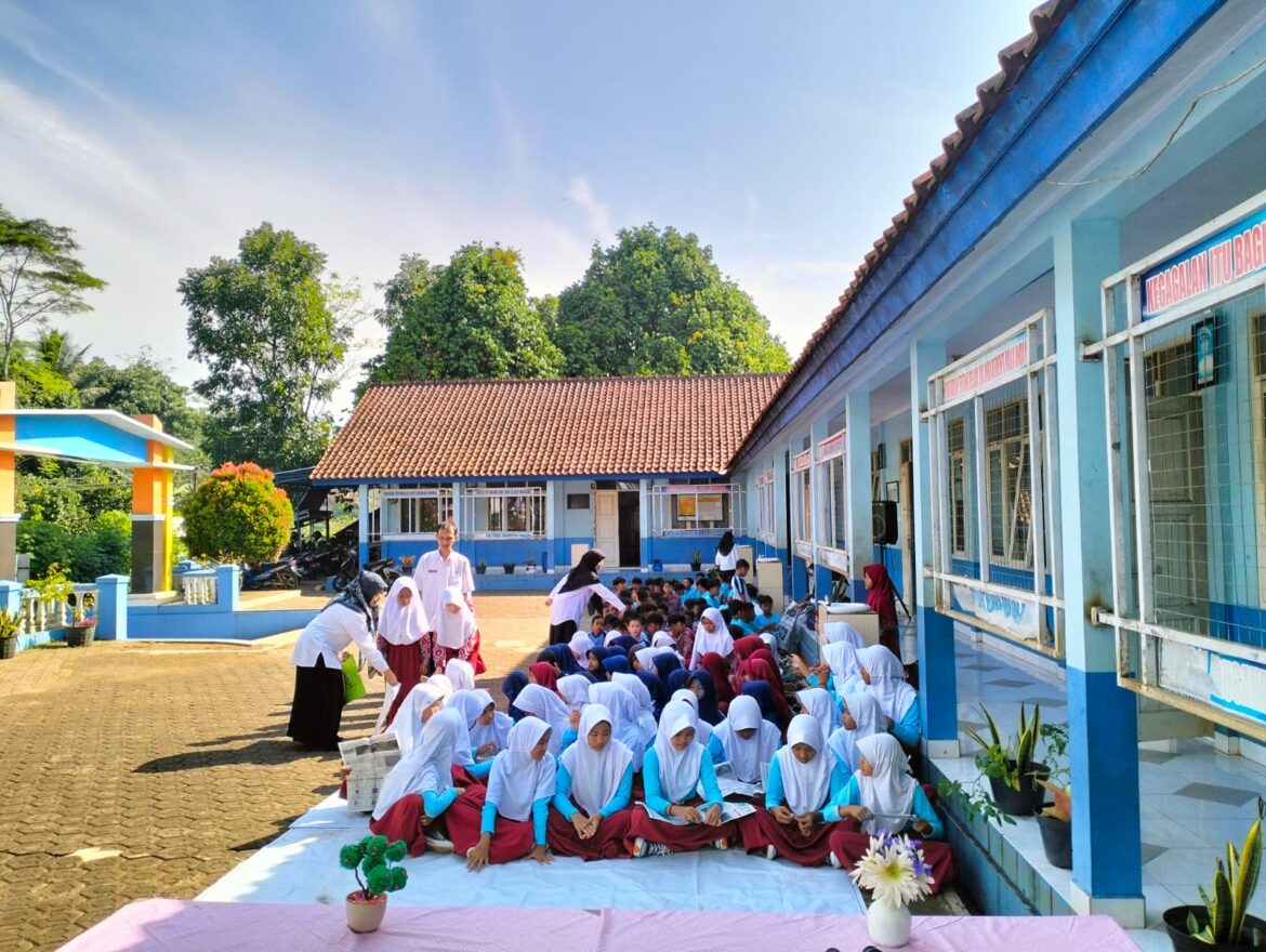 Polsek Cijeungjing Polres Ciamis Beri Penyuluhan Bahaya Merokok Hingga Narkoba ke Siswa SDN 3 Kertaharja