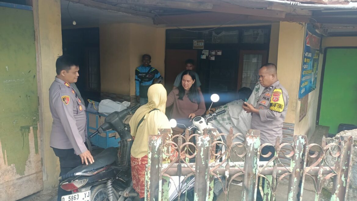 Kapolsek Pameungpeuk Polresta Bandung Tinjau Langsung Kebakaran Kios Ayam Goreng
