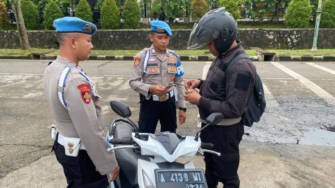 Siepropam Polresta Tangerang Gelar Operasi Gaktiblin untuk Meningkatkan Disiplin Personel