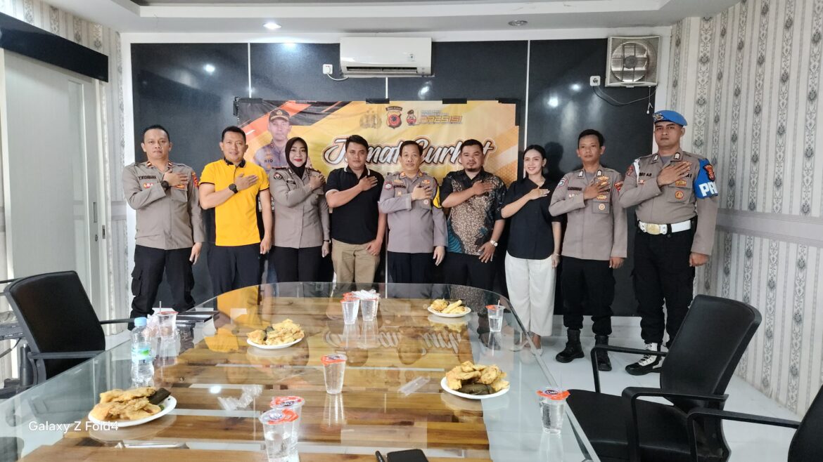 Polres Bogor Gelar Jumat Curhat, Warga Cariu Keluhkan Infrastruktur Dan Peluang Kerja