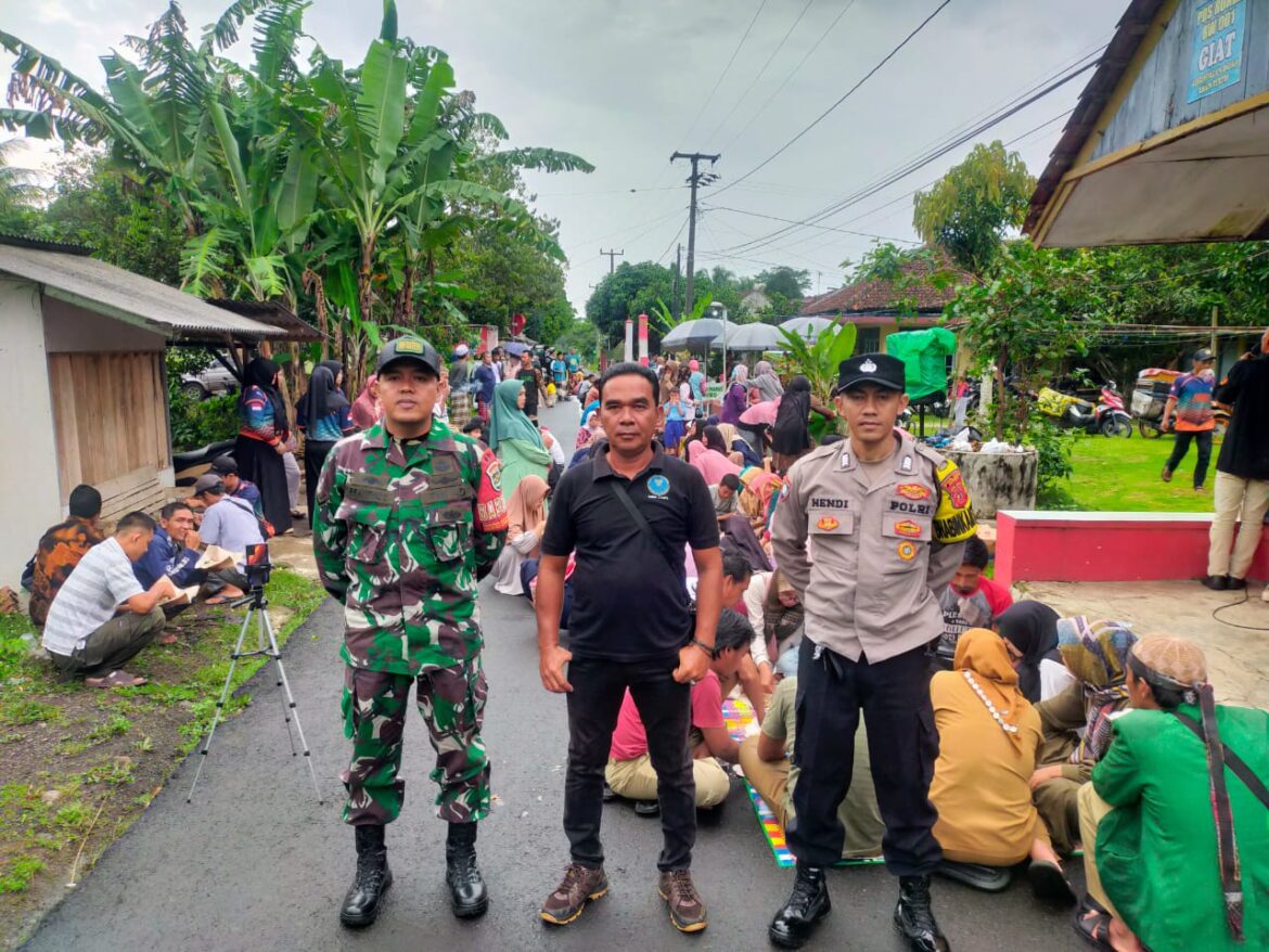 Polsek Cikoneng Polres Ciamis Koorkom Kamtibmas ke Warga Desa Gegempalan Sambut Ramadhan