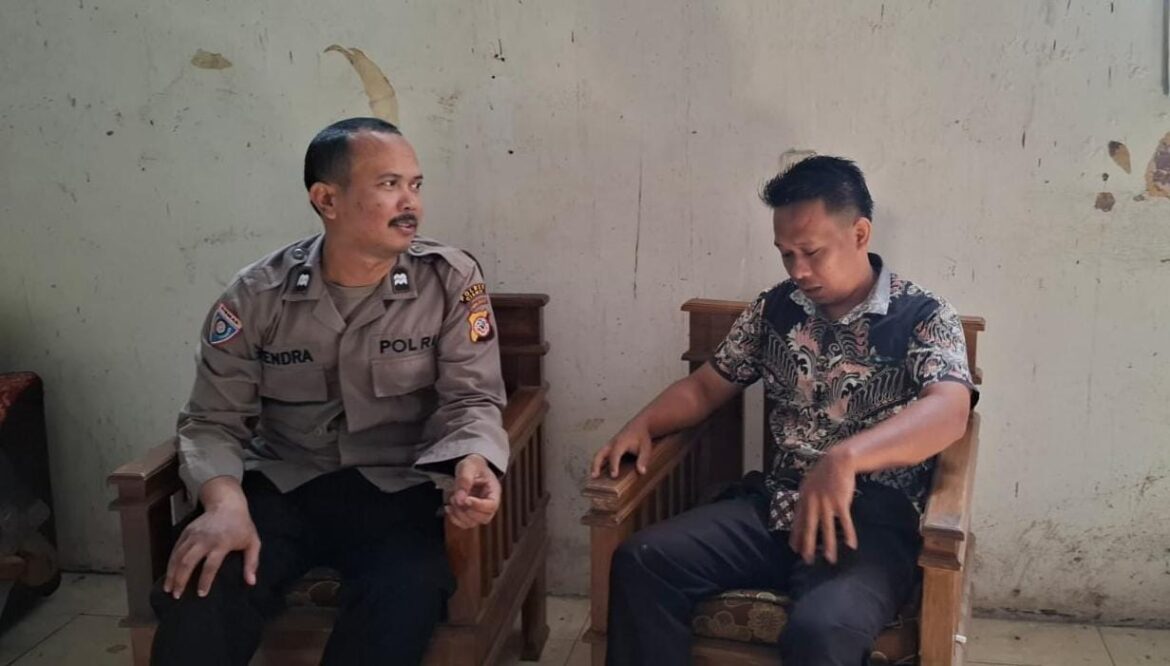Berikan Rasa Nyaman, Polsek Cimaragas Polres Ciamis Patroli Dialogis ke Warga Gandapura