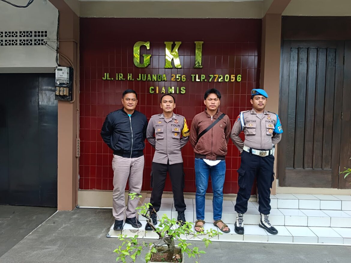 Pastikan Kenyamanan Beribadah, Polres Ciamis Bersiaga di Gereja Kristen Indonesia Ciamis