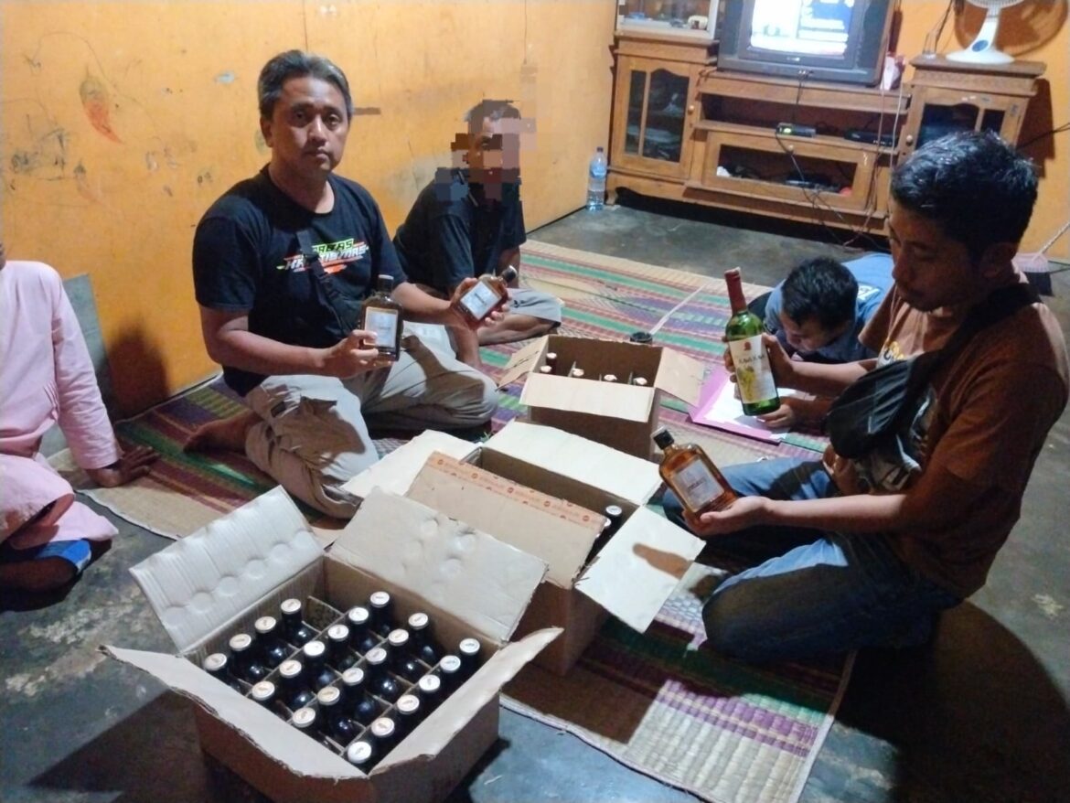 Ops Pekat Lodaya 2025, Polsek Lakbok Polres Ciamis Amankan Puluhan Miras Siap Edar