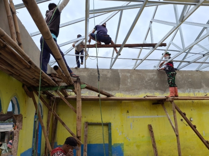 Rehabilitasi Mushola Darurohman Prioritas TMMD ke -123 Kodim 0621/Kab.Bogor