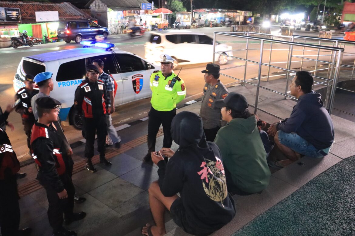 Patroli Gabungan Polres Bogor Pastikan Situasi Kamtibmas Wilayah Kabupaten Bogor Tetap Aman Kondusif Dibulan Ramadhan 1446 H