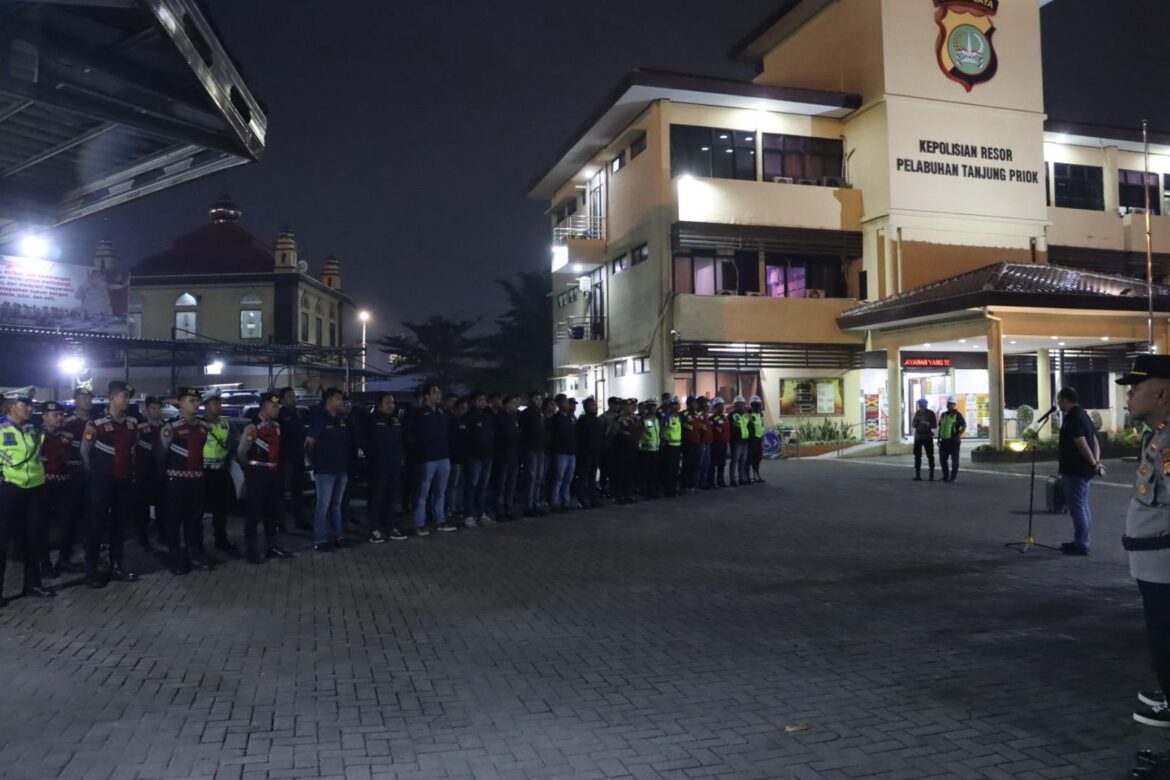 Wakapolres Pimpin Patroli Skala Besar Cipkon, Cegah Gangguan Kamtibmas Bulan Ramadhan