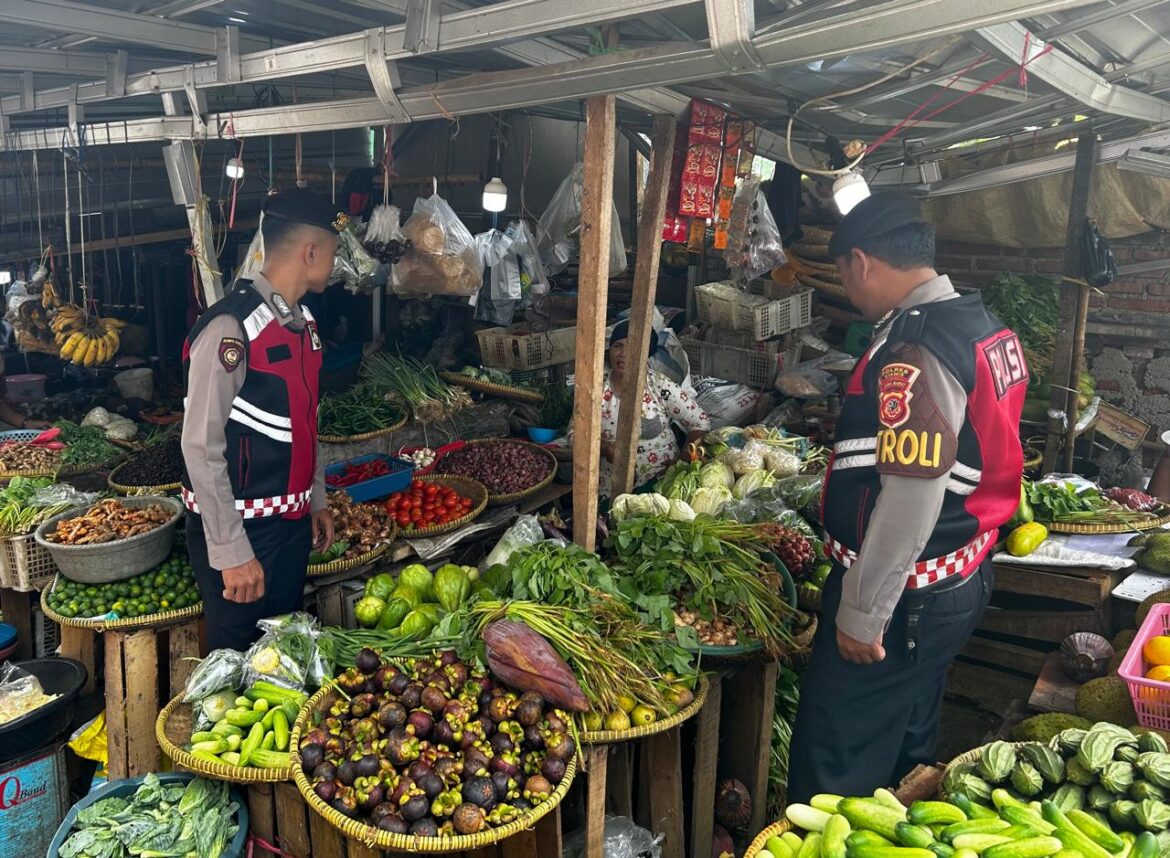 Pastikan Tak Ada Permainan Harga di Saat Ramadan, Polres Ciamis Awasi Bahan Pokok di Pasar Subuh