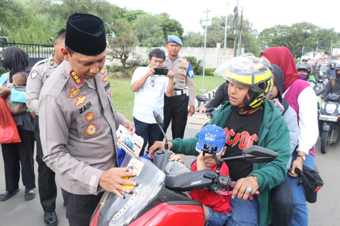 Kapolres Metro Tangerang Kota Turun ke Jalan Sosialisasi Layanan Pengaduan Polri 110