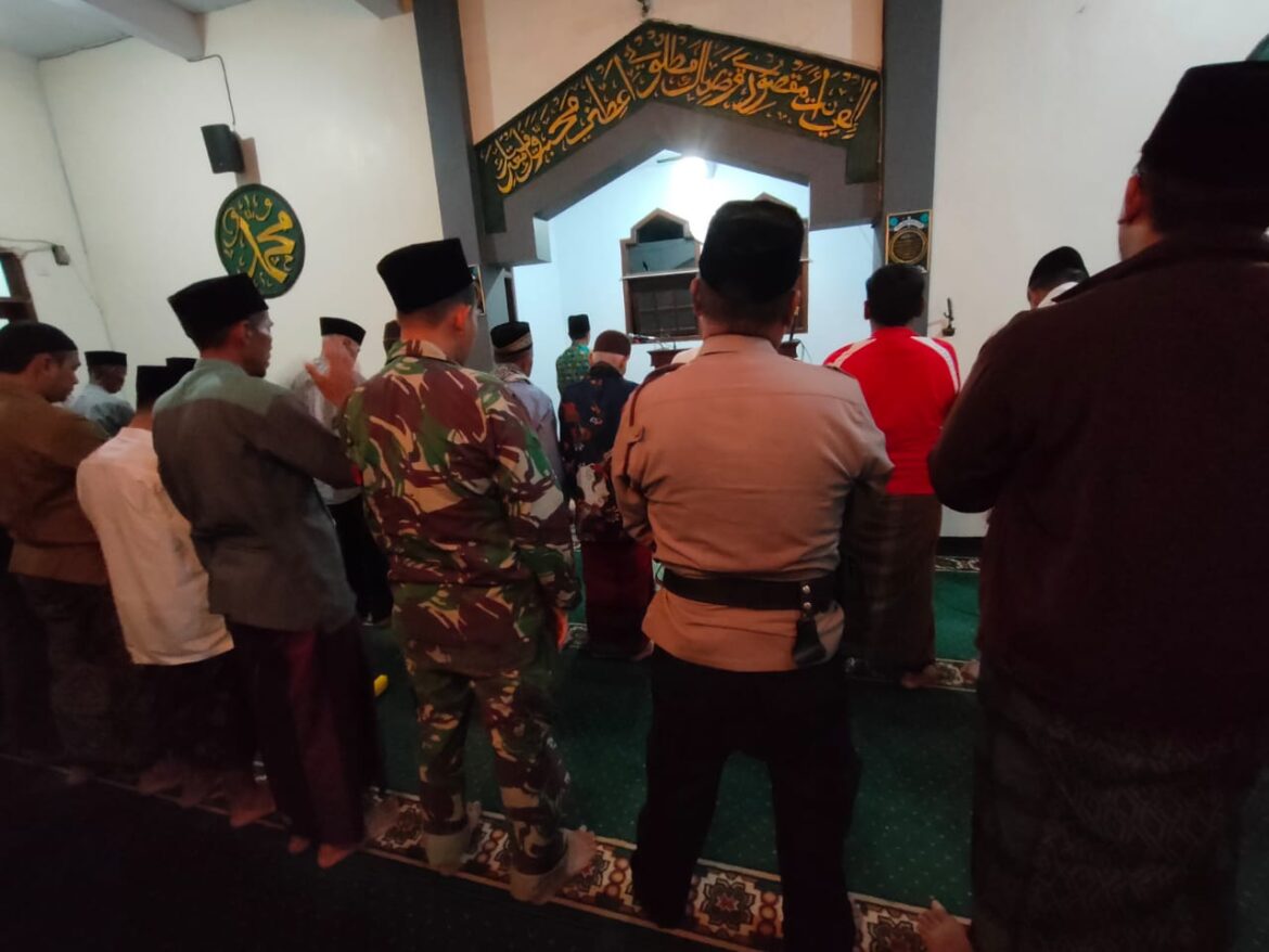 Polsek Panumbangan Polres Ciamis Ikuti Tarling Bersama Warga Masyarakat Desa Sindangherang