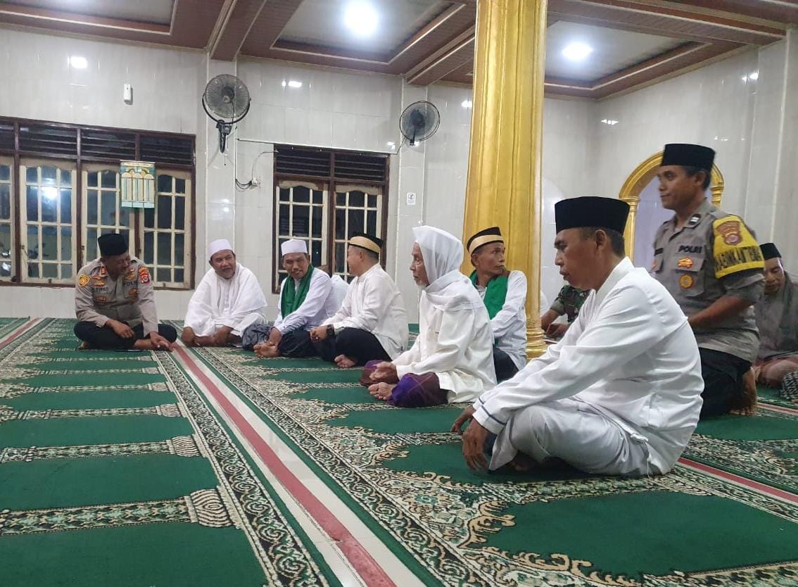 Kapolsek Kresek AKP A. Suryadi lakukan Sambang Tokoh Agama di Desa Pasirampo Kecamatan Kresek