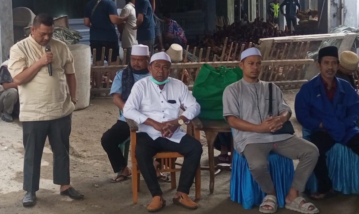 Keluarga Besar H.Wahyudin Berbagi Bingkisan dan Uang Kepada Anak Yatim dan Jompo