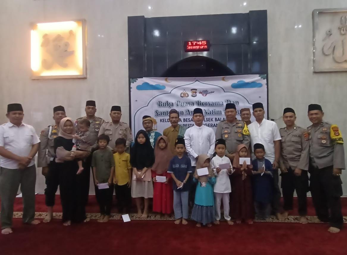 Keluarga Besar Polsek Balaraja Melaksanakan Buka Puasa Bersama & Santunan Anak Yatim di Musholla Ar-Rafi