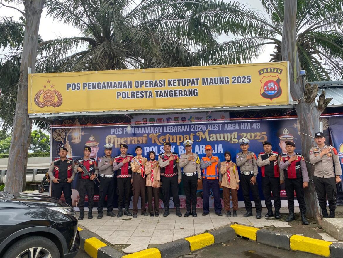 Kasatgas Preventif Polresta Tangerang Melaksanakan Pengecekan Personil Pos Pengamanan Operasi Ketupat Maung 2025 di Rest Area 43 Wilayah Hukum Polsek Balaraja