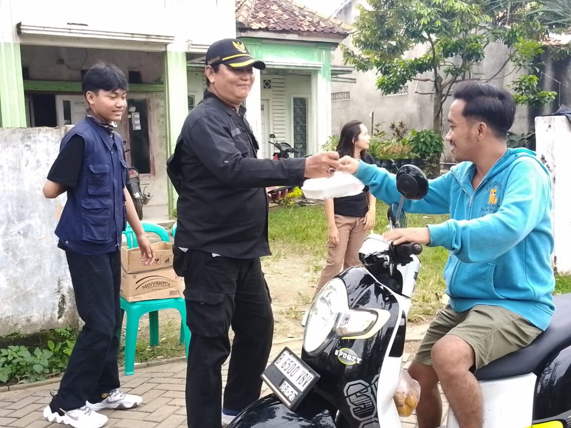 FWJI Tangerang Kota Jalankan Program Kerja Berbagi Takjil , Di Jum’at Terakhir Bulan Suci Ramadhan