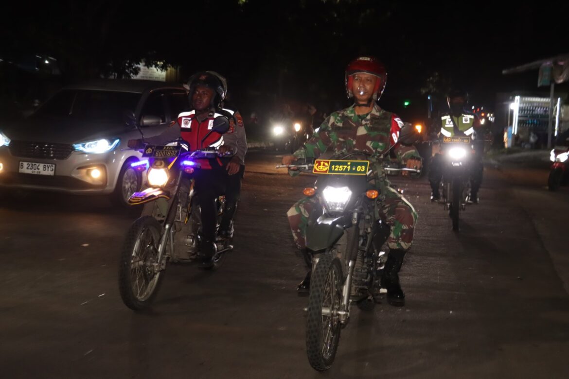 Perkuat Sinergitas Pengamanan Malam Takbir, Polresta Tangerang bersama Kodim 0510, dan Forkompinda Gelar Patroli Skala Besar