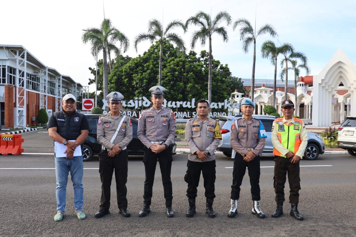 Polresta Bandara Soekarno-Hatta (Soetta) Mengerahkan Personel untuk Pengamanan Shalat Id Umat Muslim