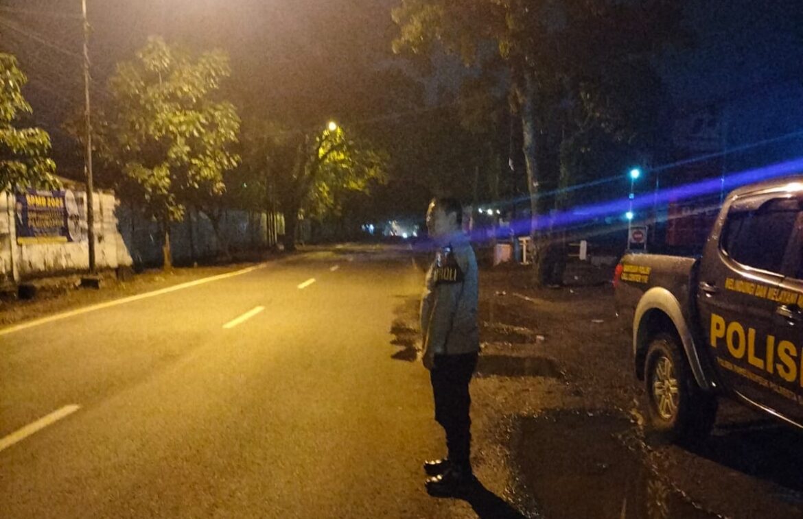 Polsek Pameungpeuk Lakukan Pemantauan Wilayah Antisipasi Balap Liar Saat Sahur
