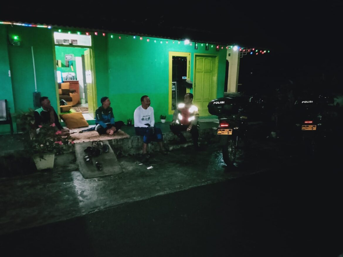 Cipkon di Hari Raya Idul Fitri, Polsek Cipaku Polres Ciamis Intens Patroli KRYD di Malam Hari