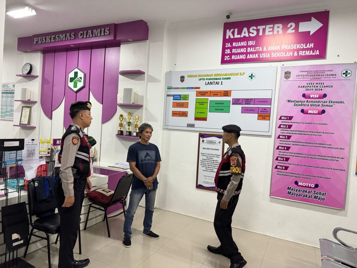Cipkon Libur Lebaran, Tiga Anggota Samapta Polres Ciamis Patroli ke Pelayanan Kesehatan Masyarakat
