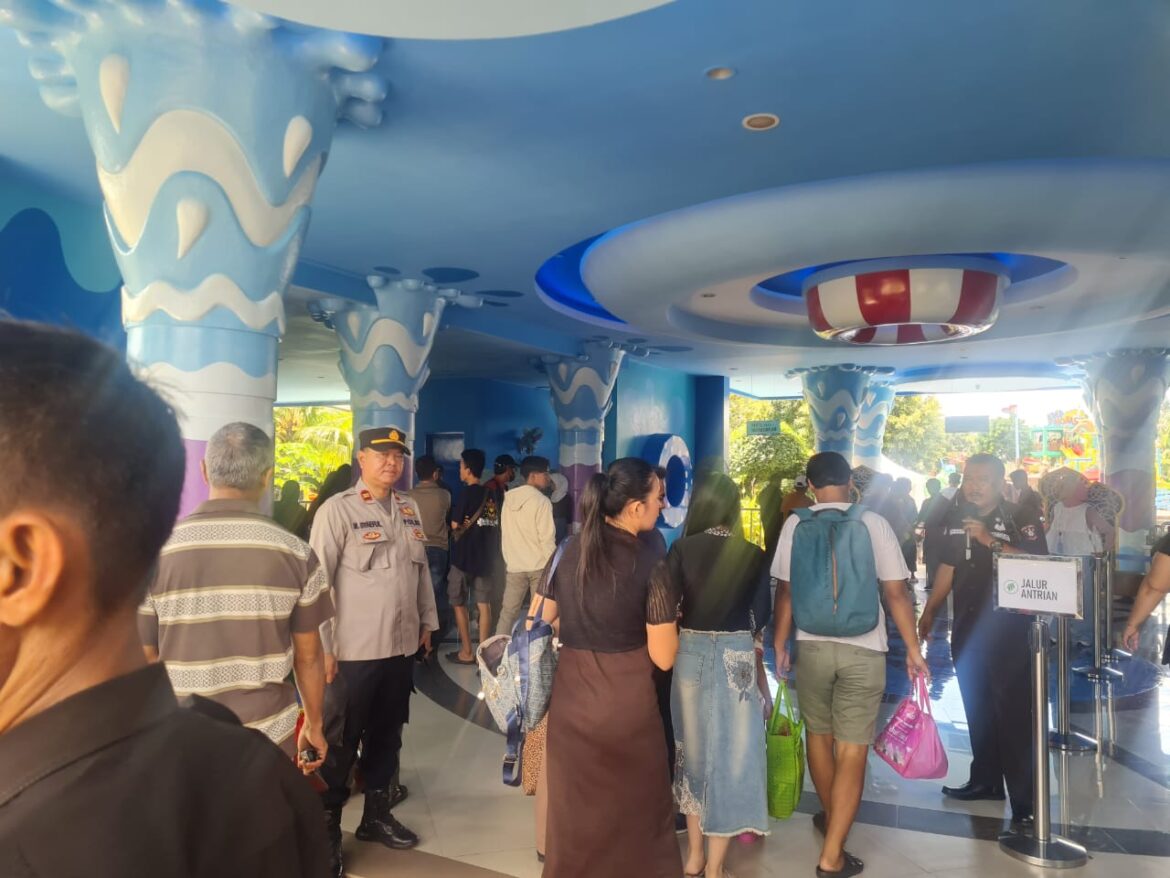 Polsek Pasar Kemis Amankan Obyek Wisata Kolam Renang Untuk Menjaga Keamanan dan Kenyamanan Masyarakat
